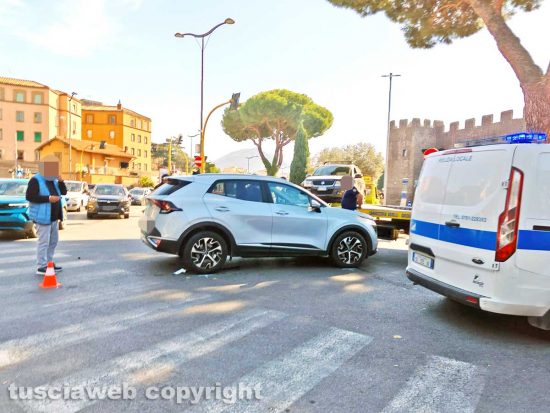 Viterbo - Incidente a piazzale Gramsci