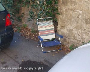Viterbo - Rifiuti in via delle Fortezze