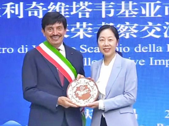 Civitavecchia - Il sindaco Piendibene in Cina