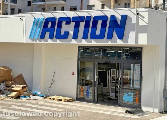 Viterbo - Action apre in via Polidori