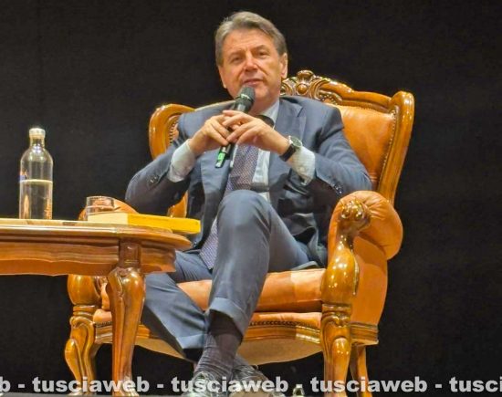 Viterbo - Giuseppe Conte al teatro San Leonardo