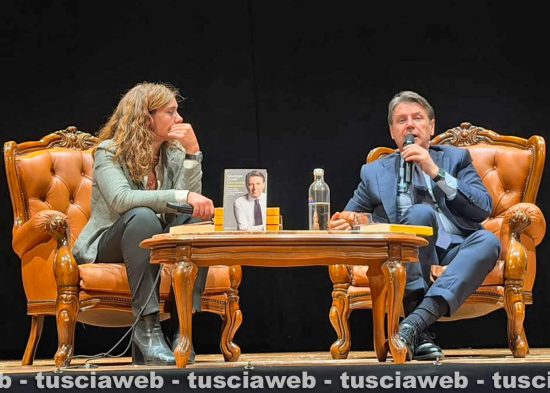 Viterbo - Giuseppe Conte al teatro San Leonardo