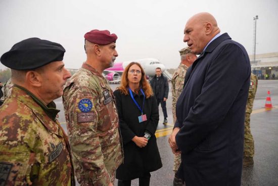 Tzula - Guido Crosetto in Bosnia dopo la tragedia del Chinook